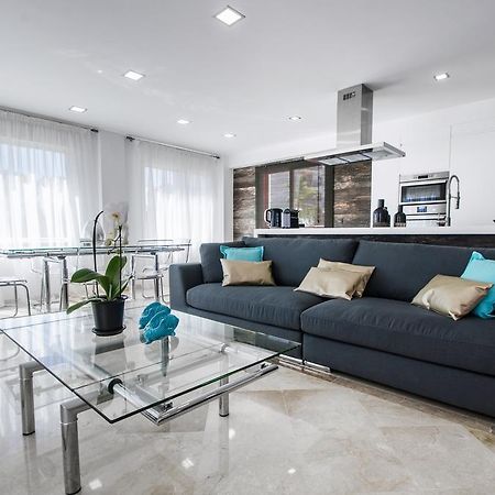 Apartamento Gorgeous 170 Sq.M. Penthouse With Sea View Terraces Benalmádena Exterior foto
