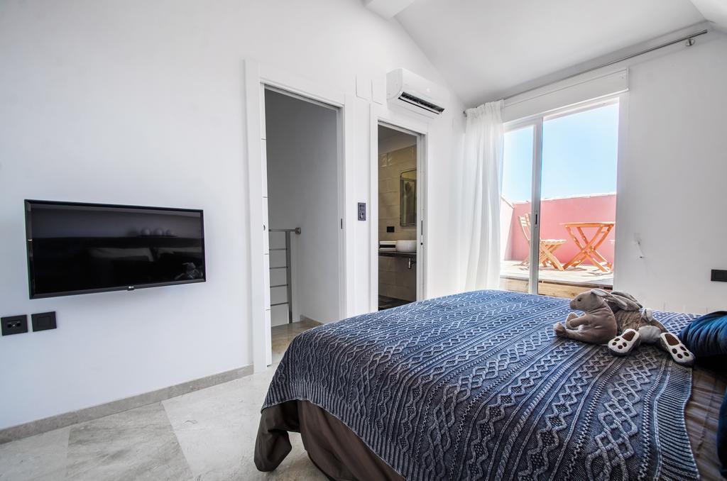 Apartamento Gorgeous 170 Sq.M. Penthouse With Sea View Terraces Benalmádena Exterior foto