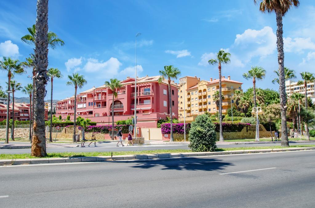 Apartamento Gorgeous 170 Sq.M. Penthouse With Sea View Terraces Benalmádena Exterior foto