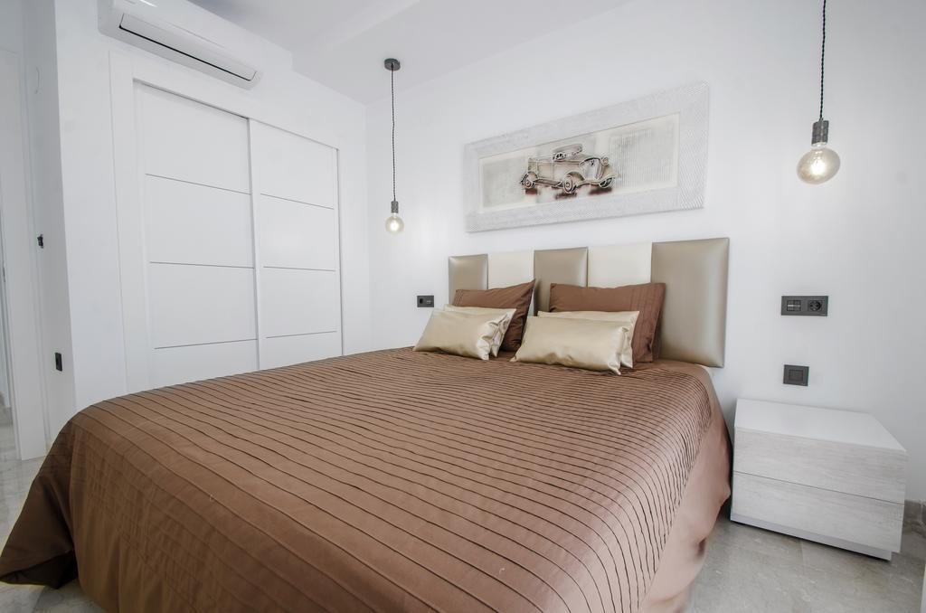 Apartamento Gorgeous 170 Sq.M. Penthouse With Sea View Terraces Benalmádena Exterior foto